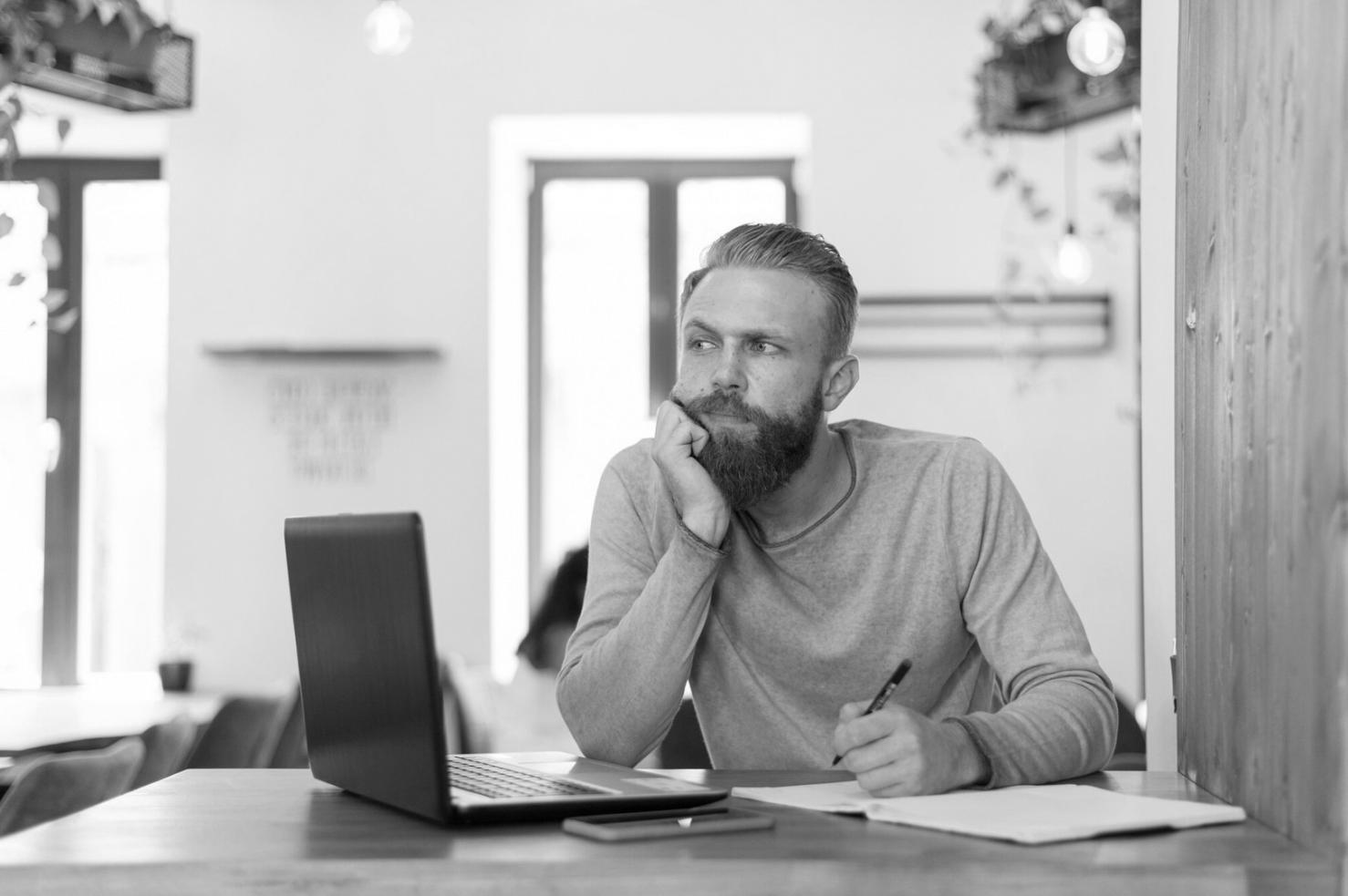 Detailed financial analysis and budget optimization planning session